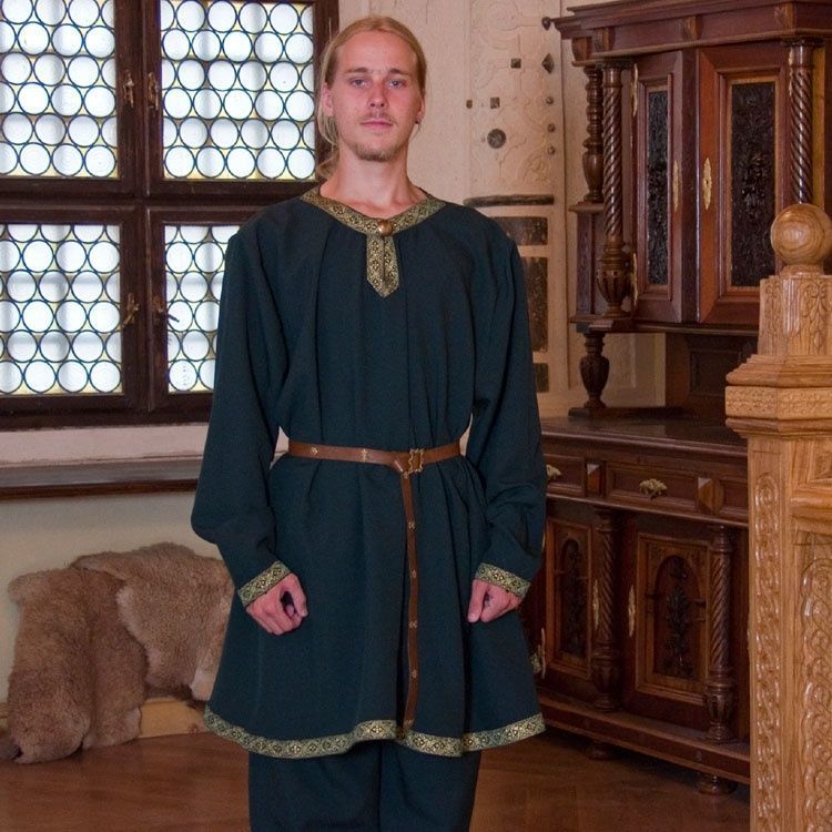 Men s costume of XII-XIII centuries