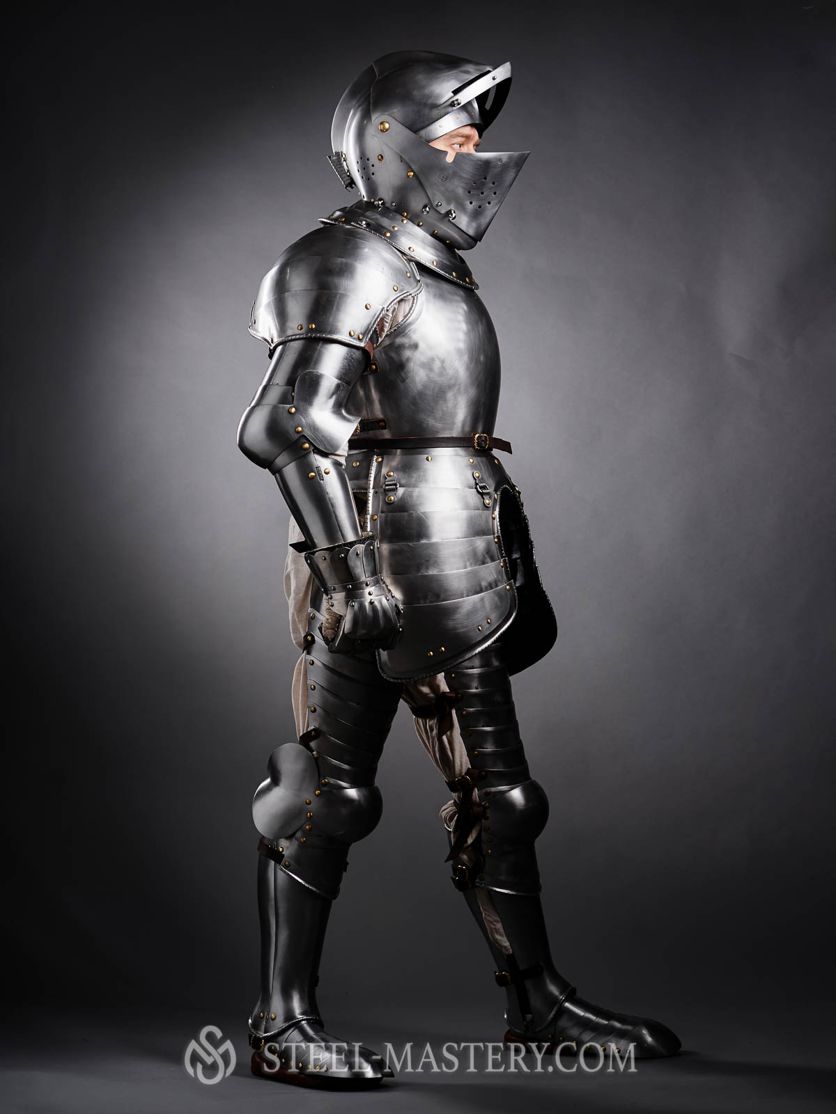 Knight armor set of the 16th century for sale | Steel Mastery