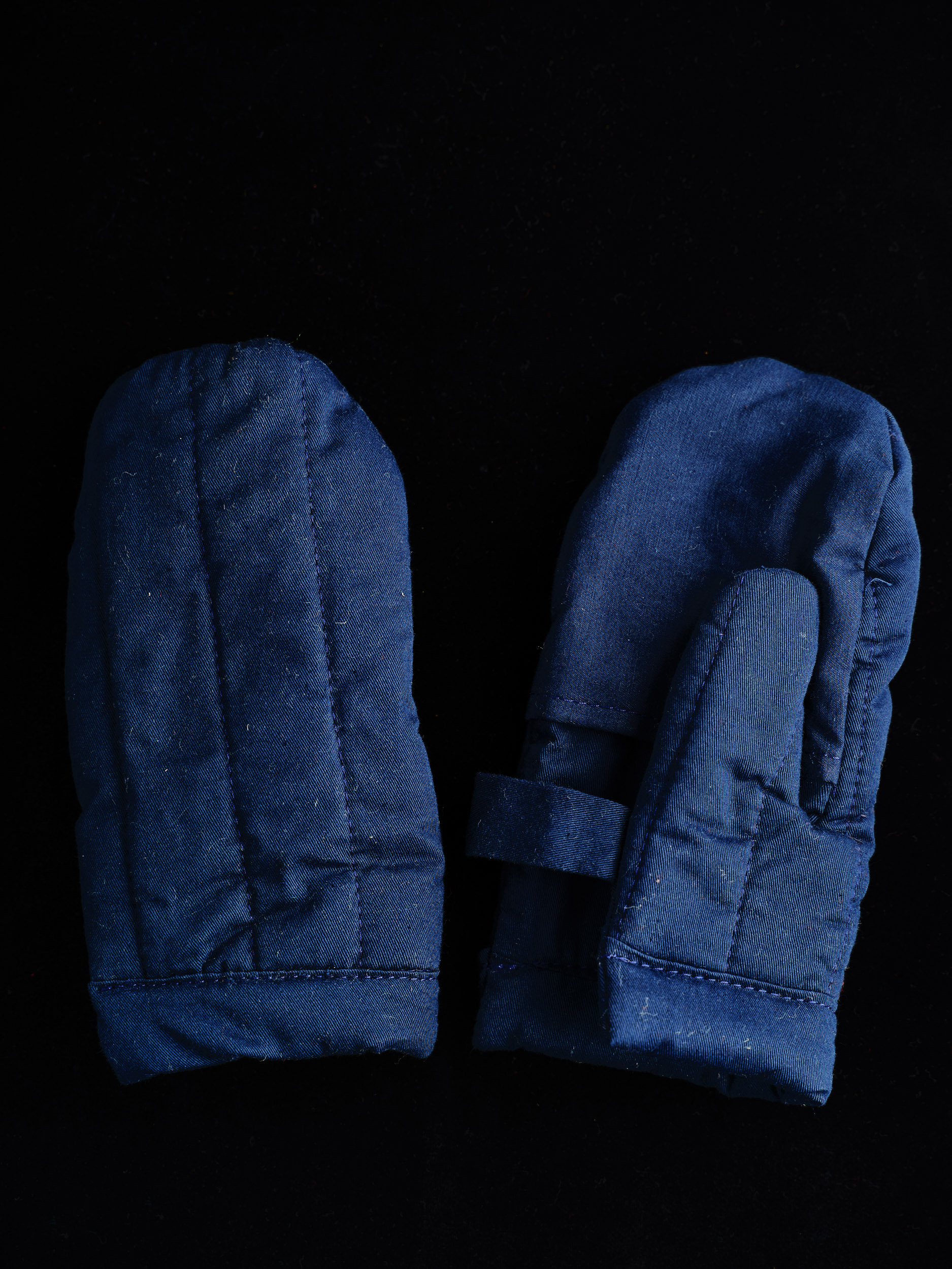 Padded mittens of XII-XIII centuries