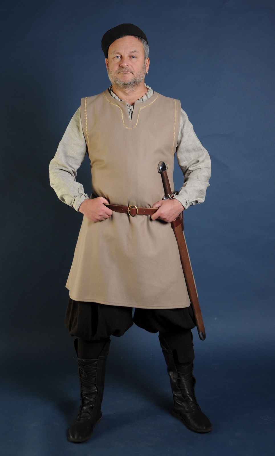 medieval tunic men