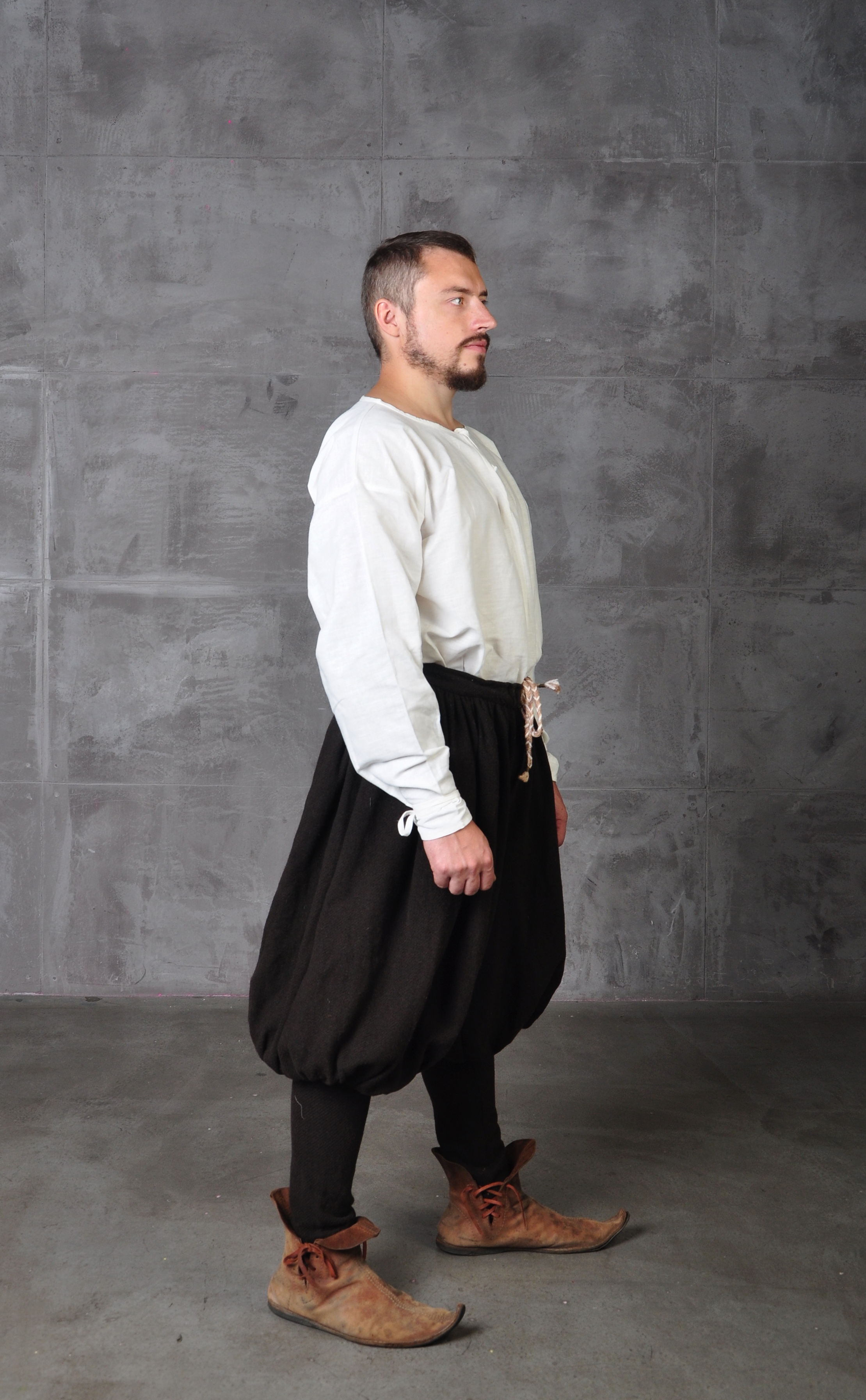 Wide medieval pants