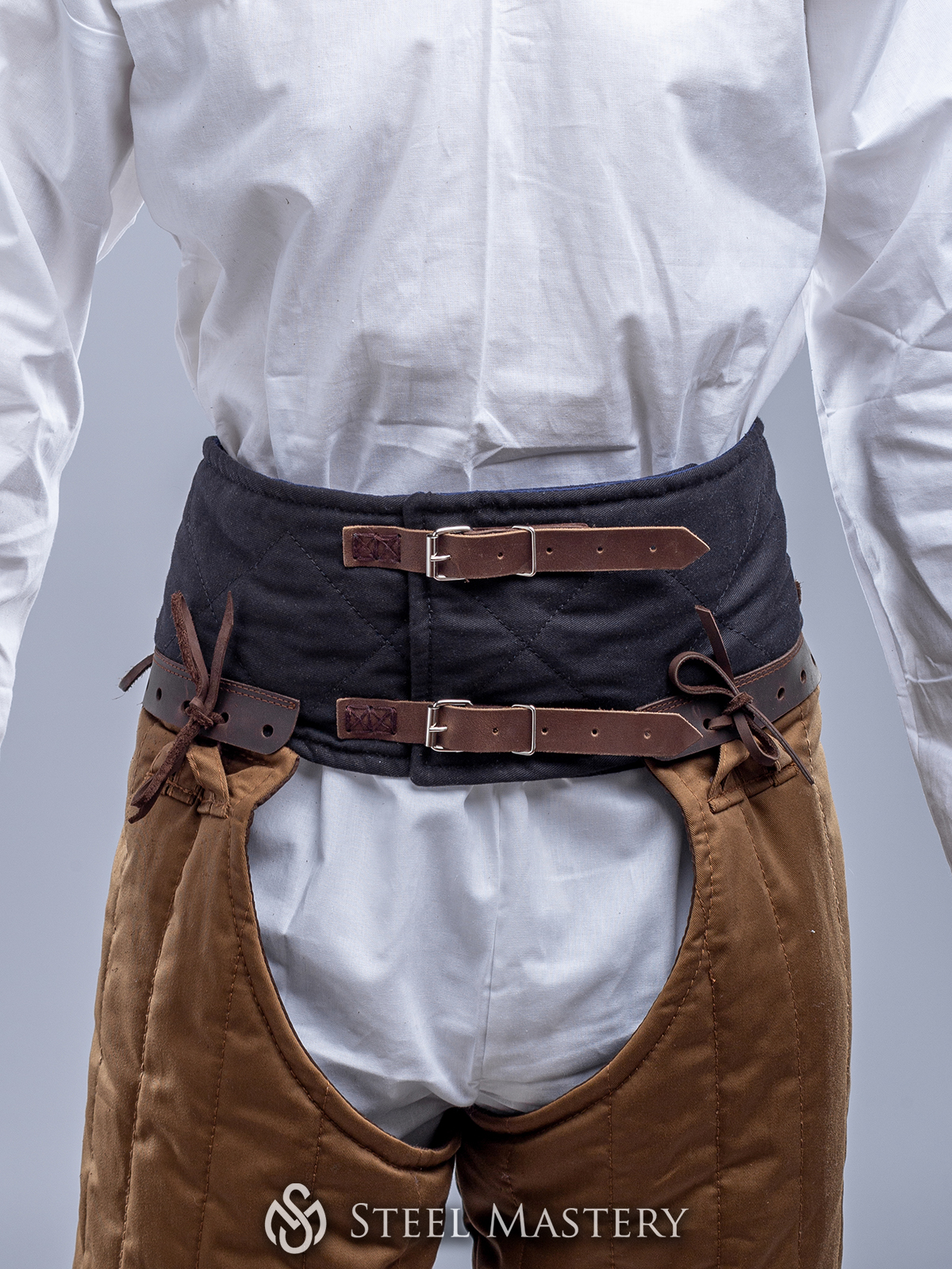 Arming belt, soft quilted