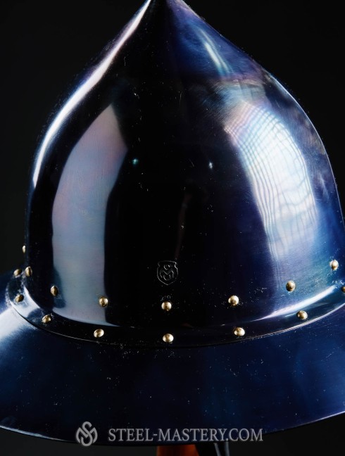  Kettle hat (Kettle helm)  with high top point Armure de plaques