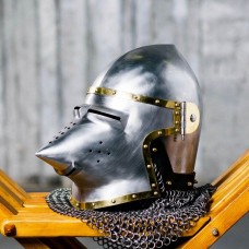 Bascinet hounskull  image-1