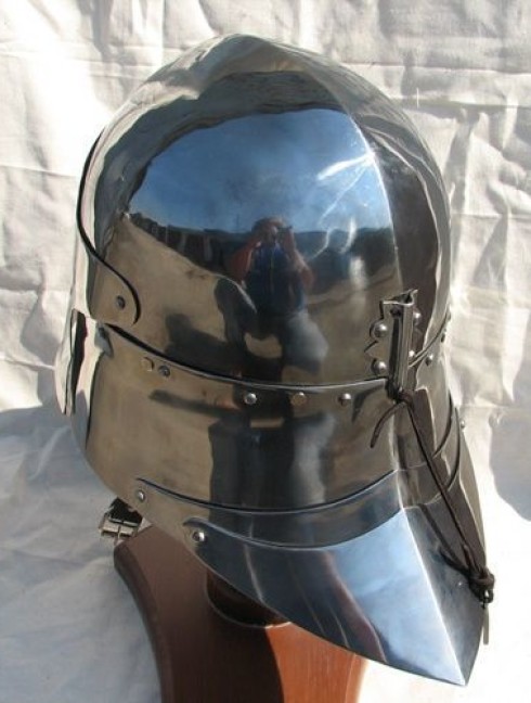 Visored Sallet with articulated tail - 15th century Corazza