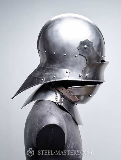Visored french sallet with bevor - 15th century Helmets