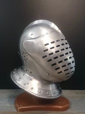 Medieval closed helmet (armet) - 16th century