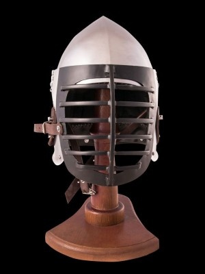 Helmet with lifting visor and bar grid Armure de plaques