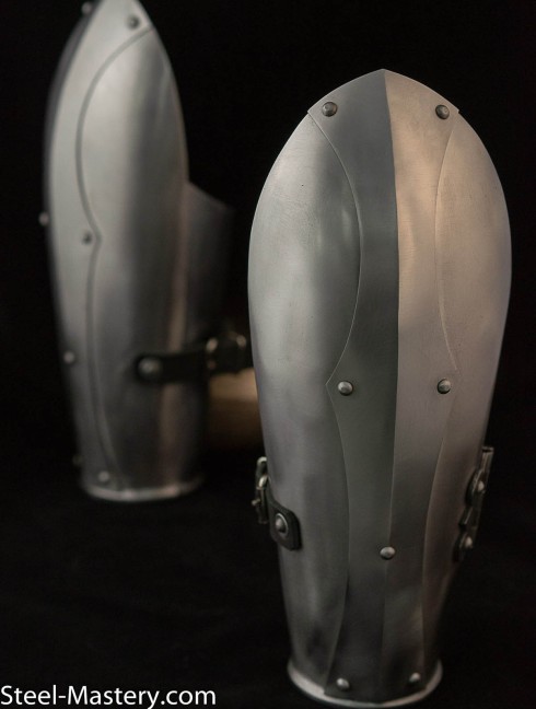 Handcrafted eastern arm defenses Corazza