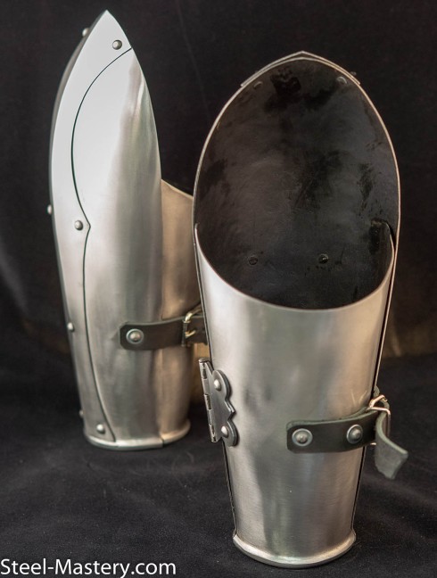 Handcrafted eastern arm defenses Metal bracers, couters and full arms