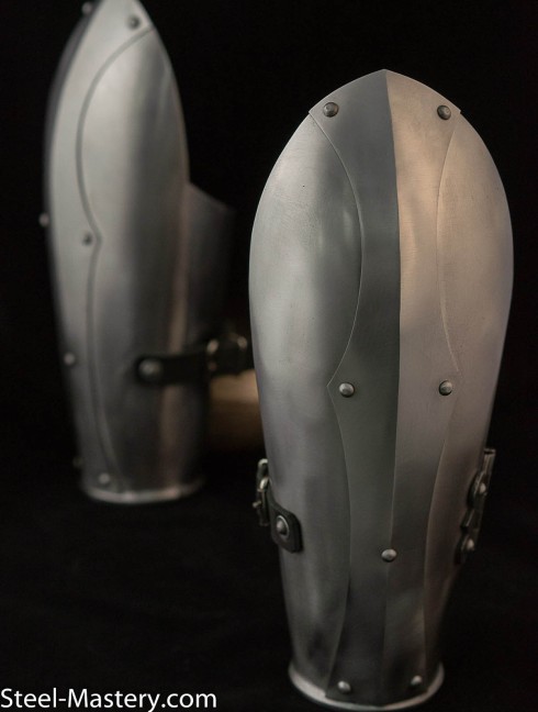 Handcrafted eastern arm defenses Metal bracers, couters and full arms