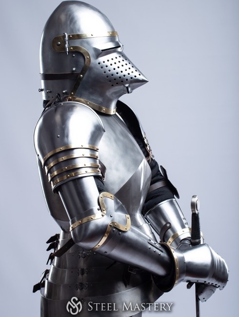 Knightly plate arms of the 14th century with Elbow Caps Plattenrüstungen