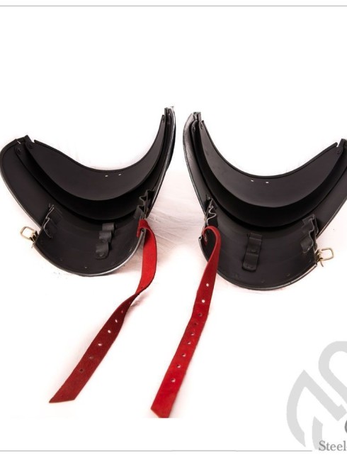 Plate shoulders bump stops in the Milan style Armure de plaques