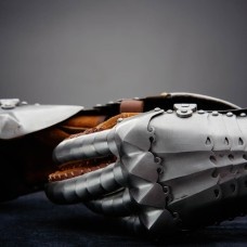 Classic Finger Gauntlets image-1