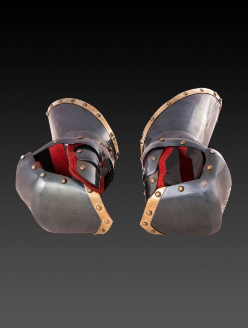 Milanese Style Gauntlets Metal fingered and mitten gauntlets