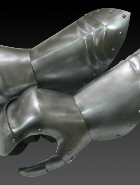 Gloves in the German style - the mid-15th century Plattenrüstungen