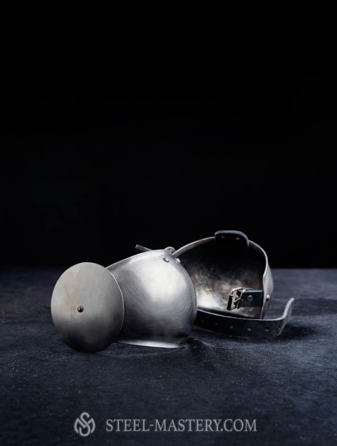 Elbow caps with plain rondel Metal bracers, couters and full arms