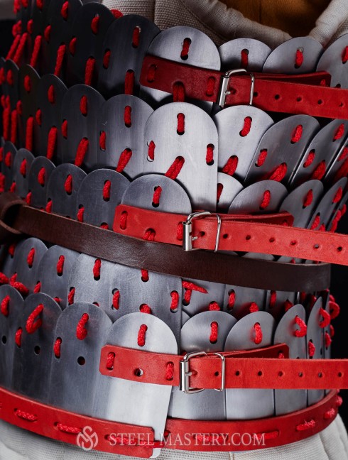 Steel lamellar armor Lamellar body protection