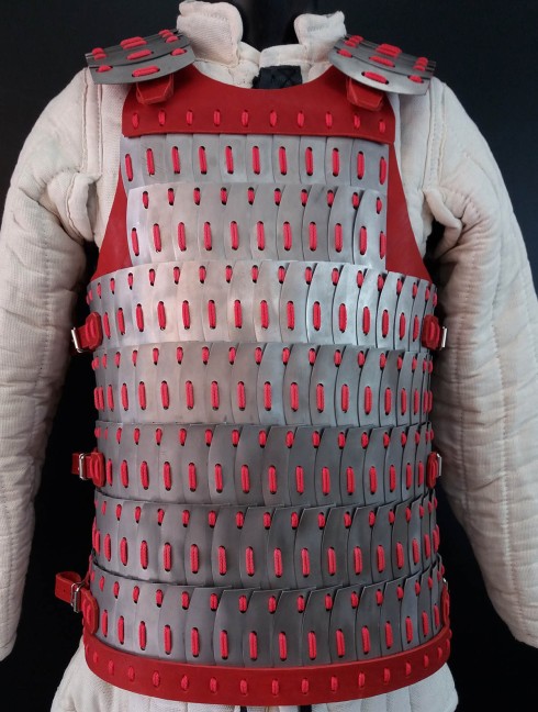 Plates armour Lamellar body protection