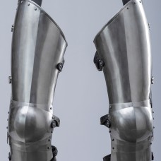 Plate legs late 14th - early 15th century image-1