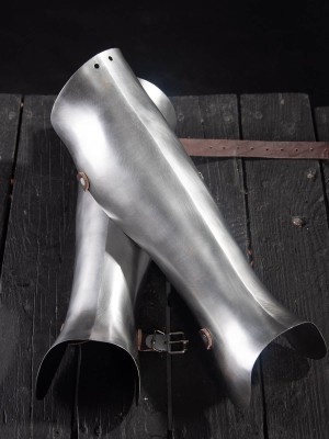 14th - 16th Style Half greaves Corazza