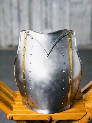 Churburg type Breastplate 14th century Armadura de placas