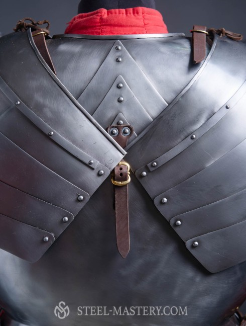 Milanese cuirass with the skirt and tassets - 1460 year Plattenrüstungen