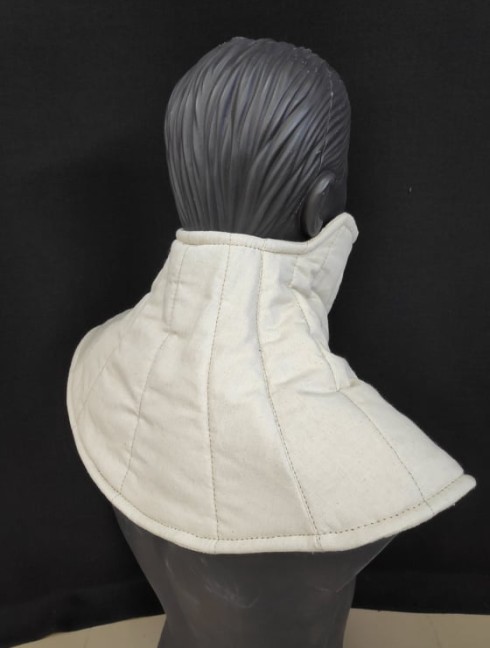 Padded aventail (camail) for bascinet and barbute helmets Almófares y pelerines acolchados