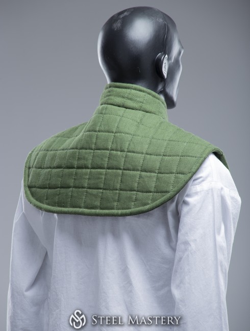 Padded pelerine Padded pelerines and aventails