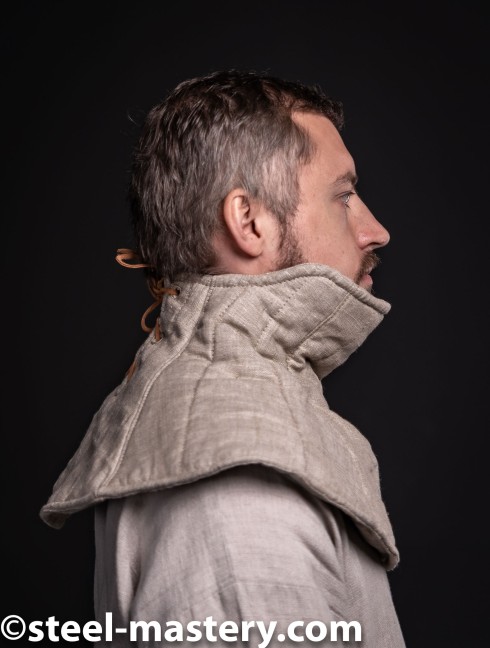 Wool padded aventail for bascinet helmet Gepolsterte pelerine und helmbrünnen