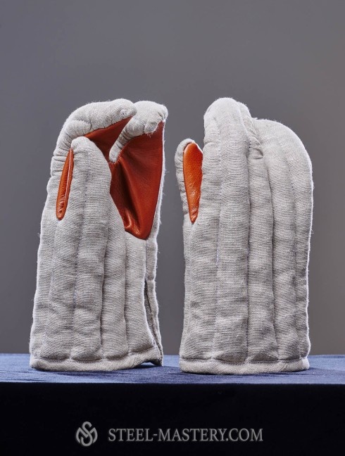 3-finger padded gauntlets Guanti imbottiti e muffole