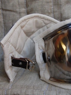 Padding for elbows and knees Chausses gambisonnées