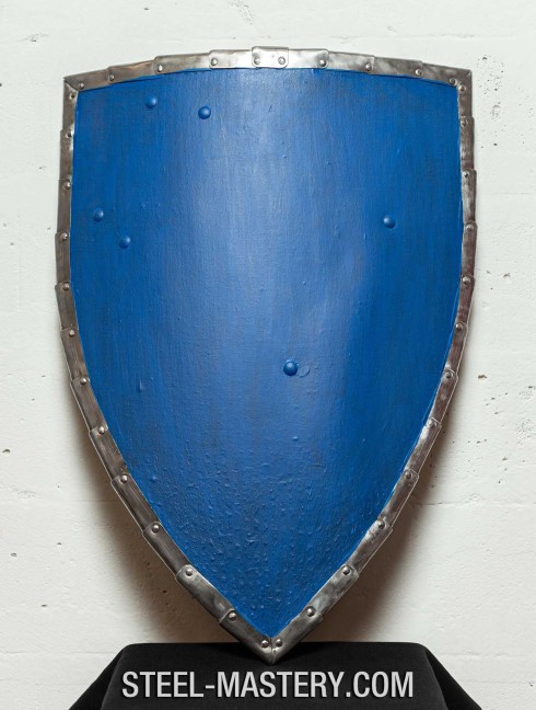 Triangle shield for reenactors and SCA Armure de plaques