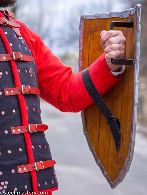 Triangle shield for reenactors and SCA Plattenrüstungen