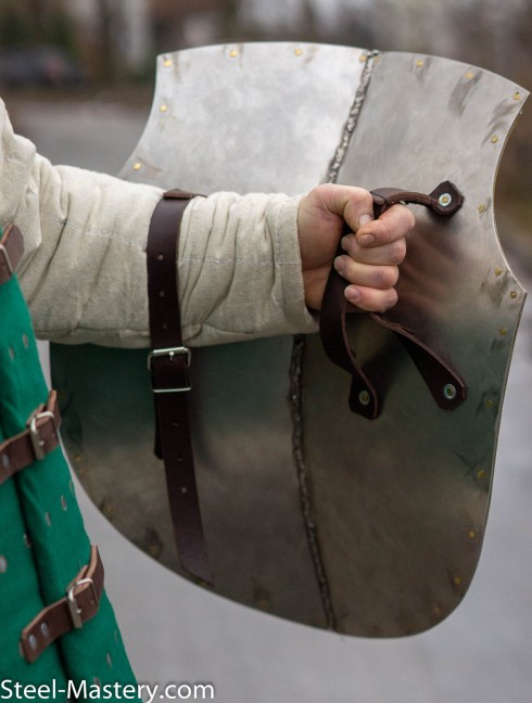 Aquiline Creased Shield Armure de plaques