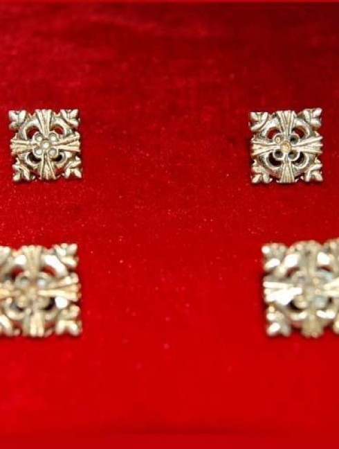 Cast bronze rivet-belt mount "Square" Riemenhalterungen