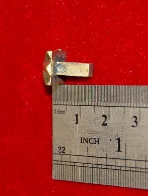Cast bronze rivet-belt mount "Pyramid" Montaggio cinture