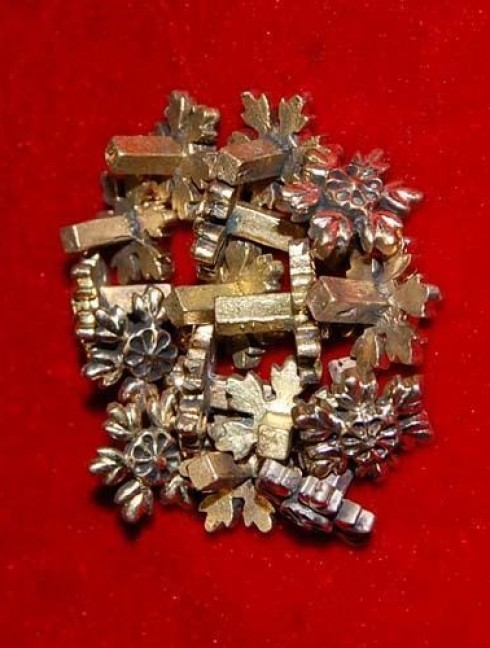 Cast bronze rivet 4 Belt mounts