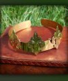 Brass crown with etched elements image-1