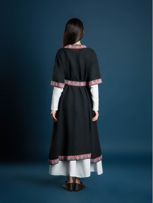 Coat with short sleeves Cloaks and capes