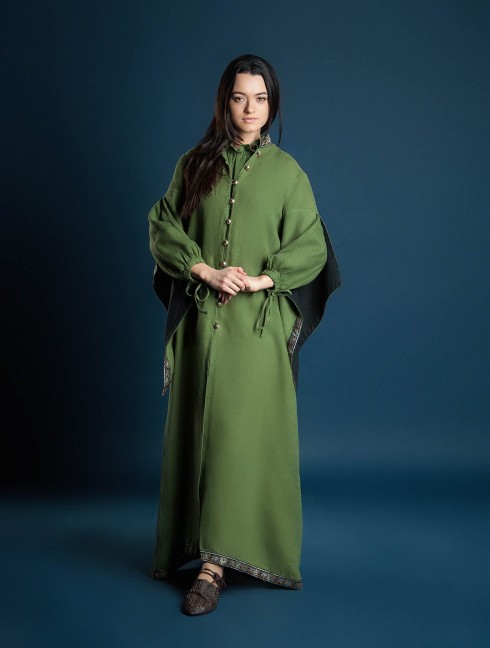 Long coat with wide sleeves  Capas