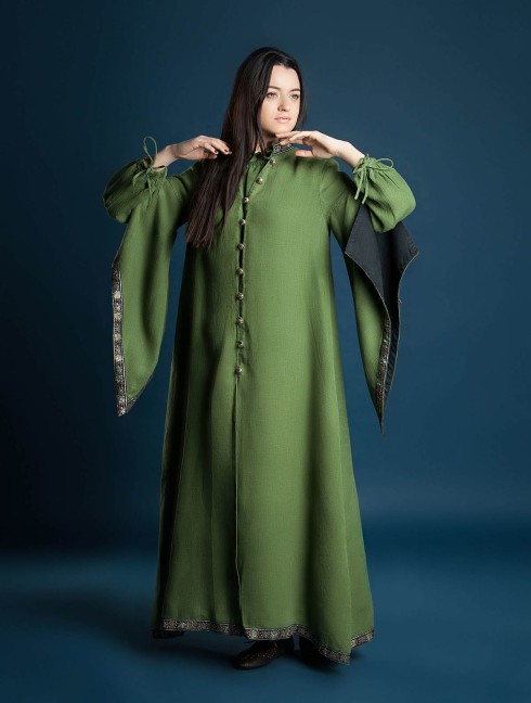 Long coat with wide sleeves  Cloaks and capes