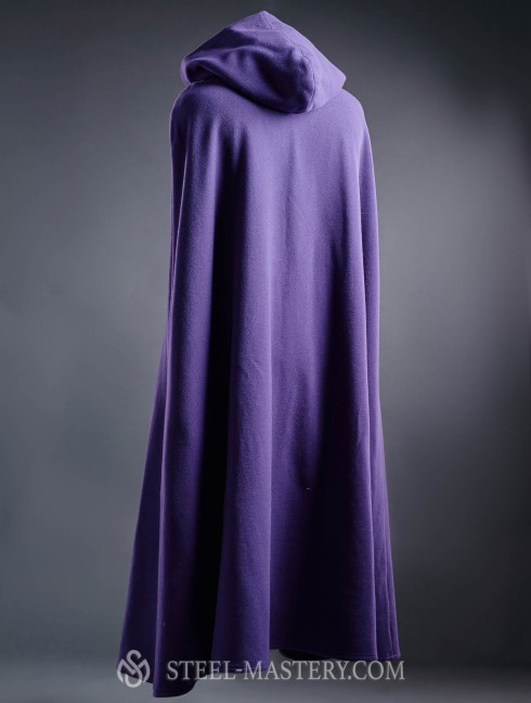 Woolen cloak with hood and linen lining Manteaux et capes