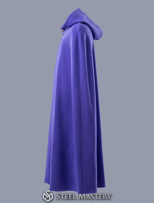 Woolen cloak with hood and linen lining Capas