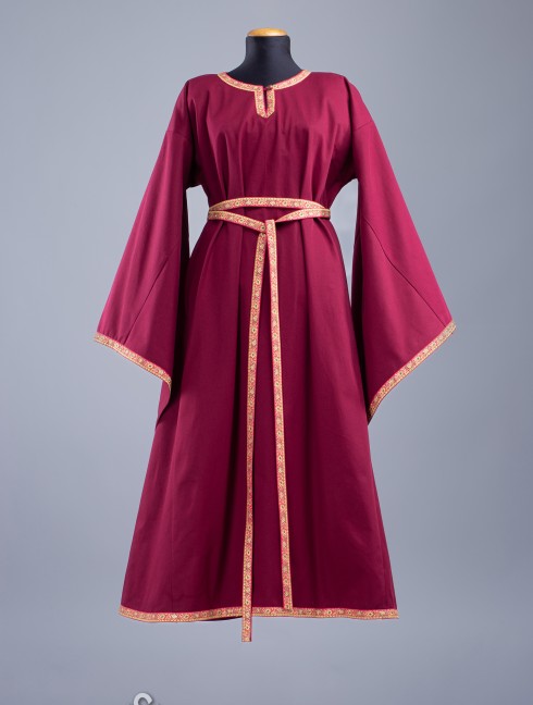Early bliaut dress Vestiario medievale