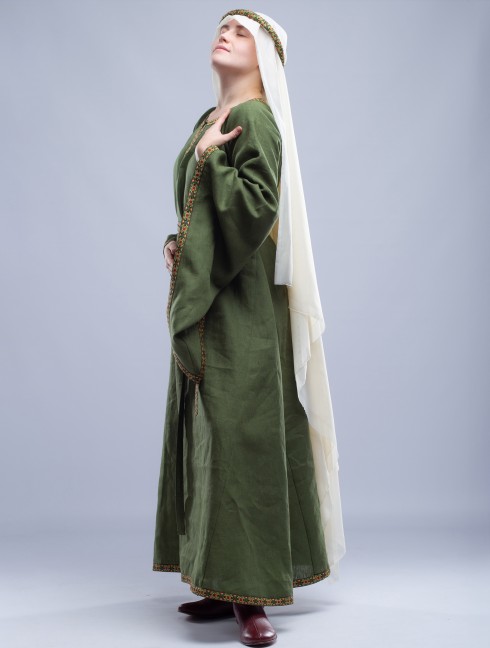Early bliaut dress Vestiario medievale