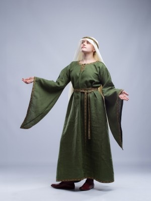 Early bliaut dress Vestimenta medieval