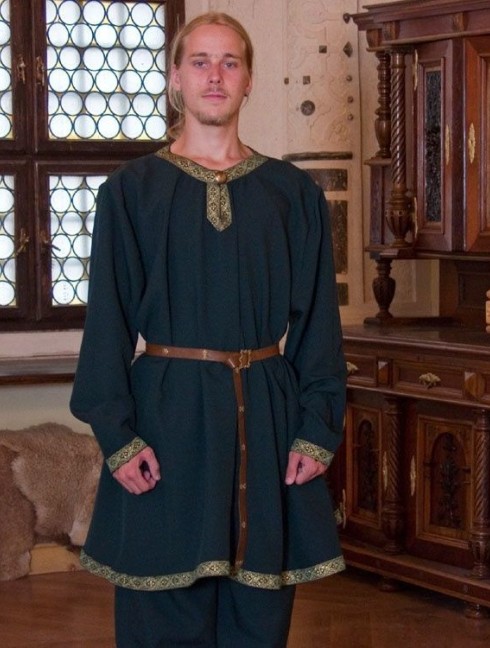 Men s costume of XII-XIII centuries Vestimenta medieval
