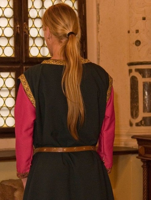 Men s costume of XIII-XIV centuries Vestimenta medieval