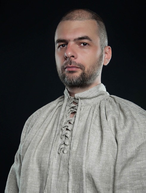 Men's shirt with lacing, XV century Mittelalterliche Kleidung
